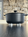 creggle white with cooking pot